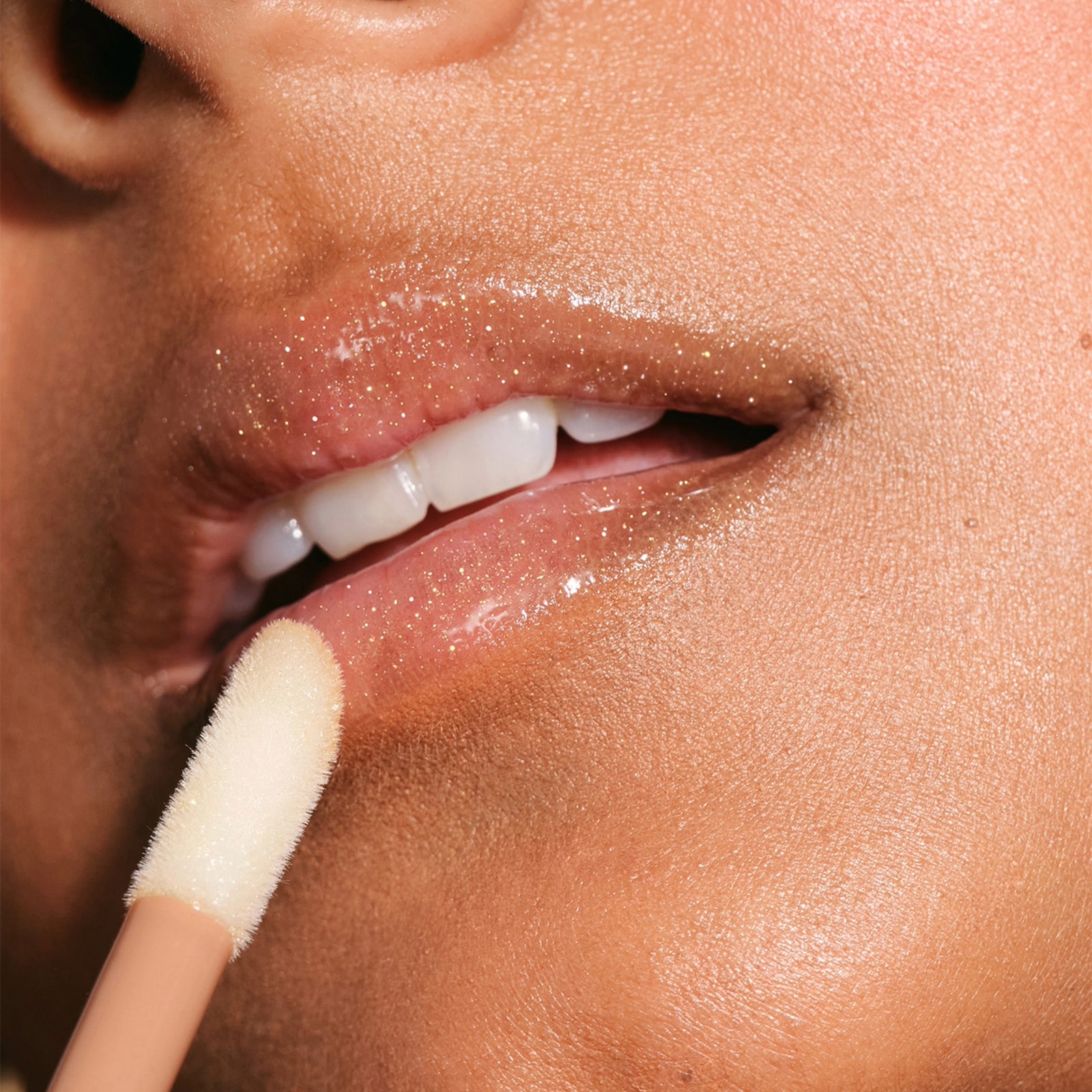 HUEGLOSS High-Shine Lip Gloss